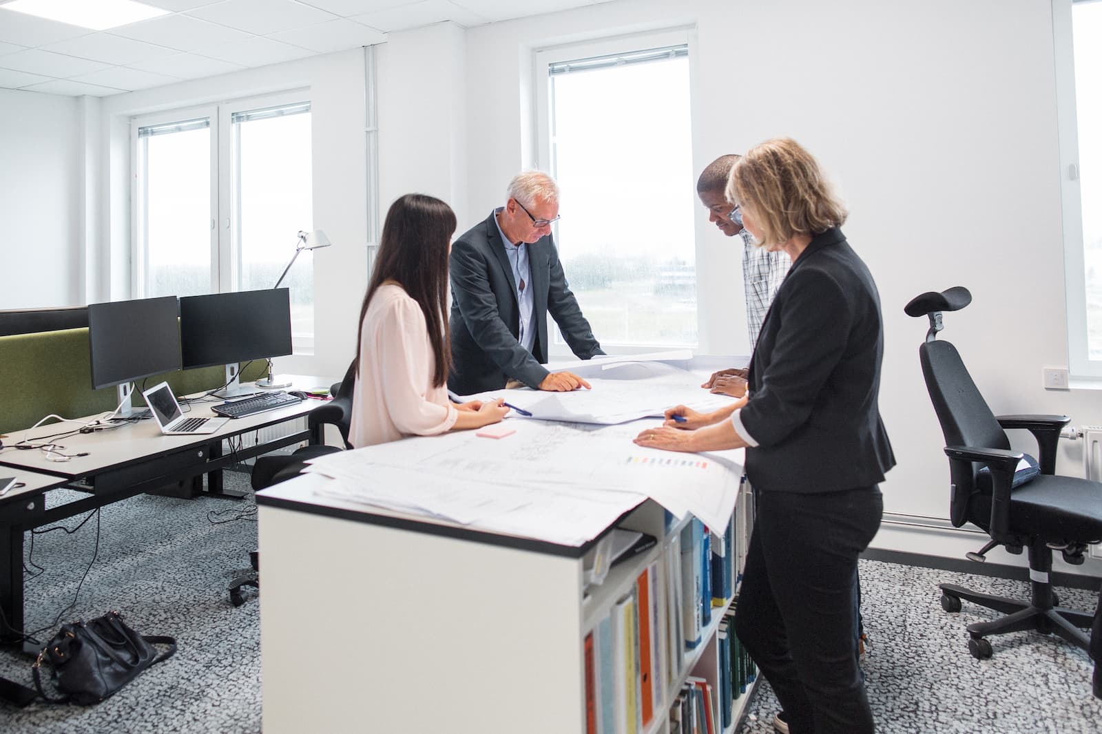 Réunion dans les bureaux